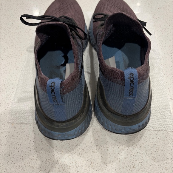 Nike Men’s Blue Epic React Flyknit Sneakers - Picture 3 of 5